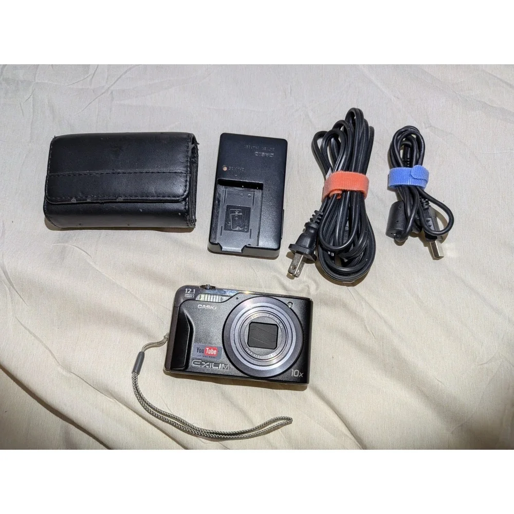 CASIO EX-H10 SR STANDARD Exilim Hi Zoom Digital Camera Silver 12.1MP Optical 10x
